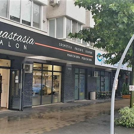 Studio Modern. Boekarest Buitenkant foto